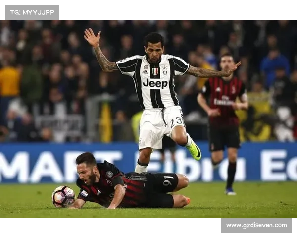 曼城7号如何在后卫位置上发挥独特作用与战术价值解析